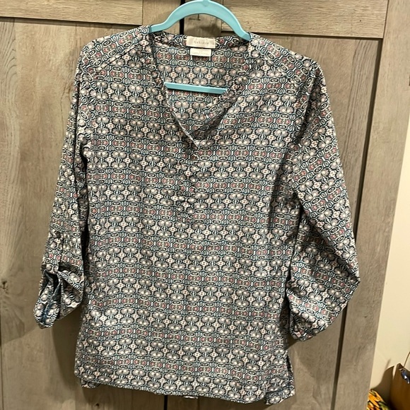 Van Heusen Tops - Van Heusen three-quarter length sleeve top